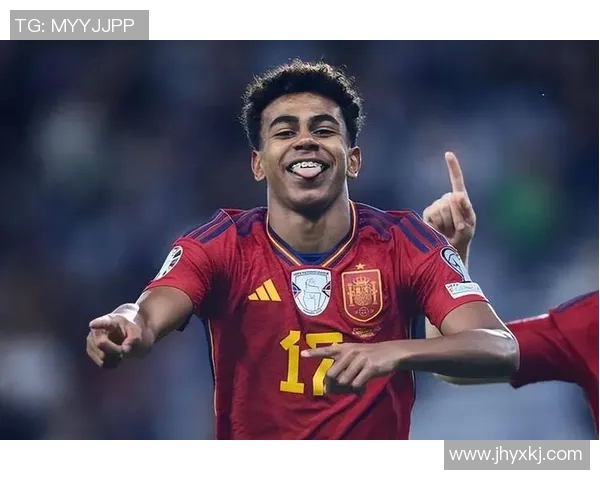 足球明星卢卡夫的职业生涯与成就揭秘以及他对足球的影响